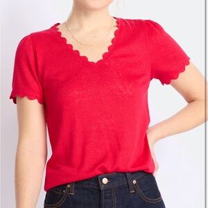 bobeau Bright Red Scallop-Edge V-Neck Short Sleeve Top